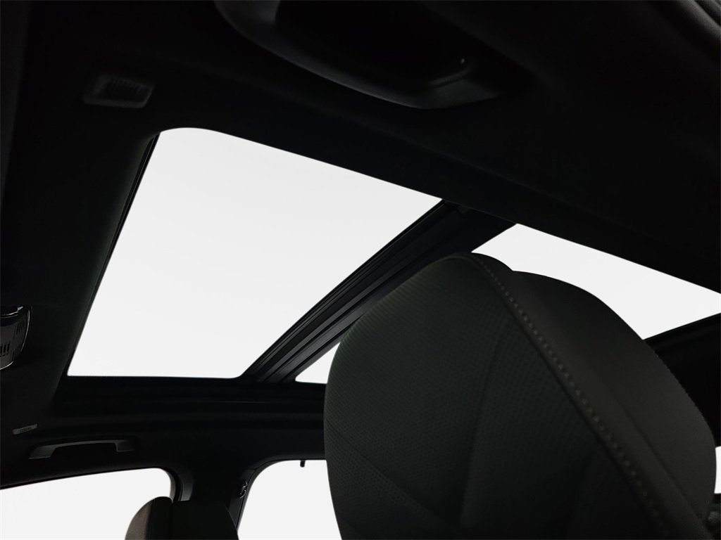 Used 2024 BMW X5 xDrive50e w/ Executive Package image 31