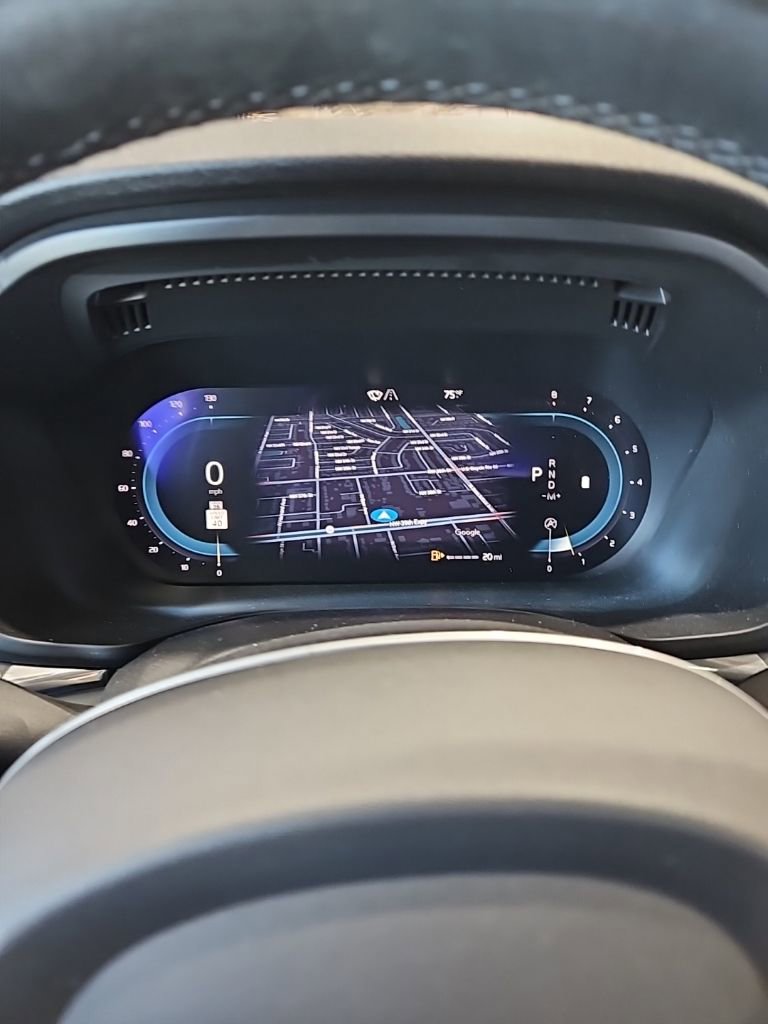 Used 2022 Volvo XC60 B5 Momentum image 35