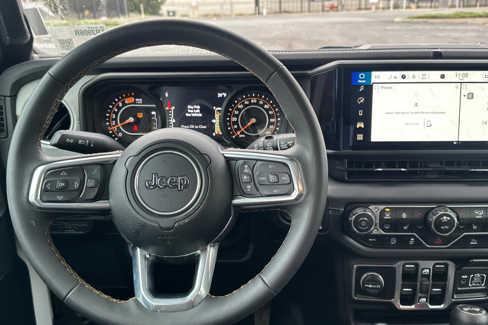 Used 2025 Jeep Wrangler Sahara image 16