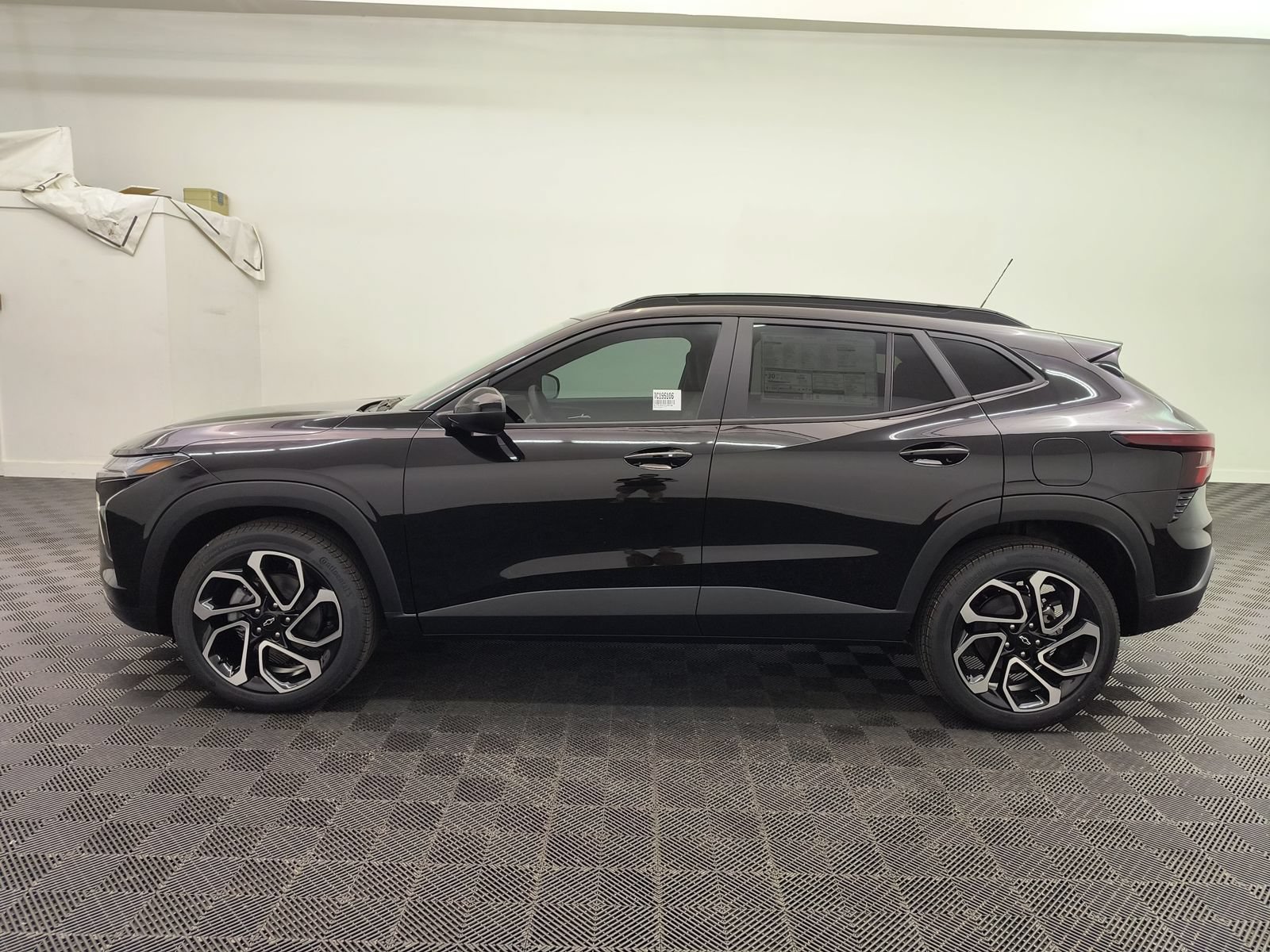 New 2026 Chevrolet Trax RS w/ Driver Confidence Package FWD image 2