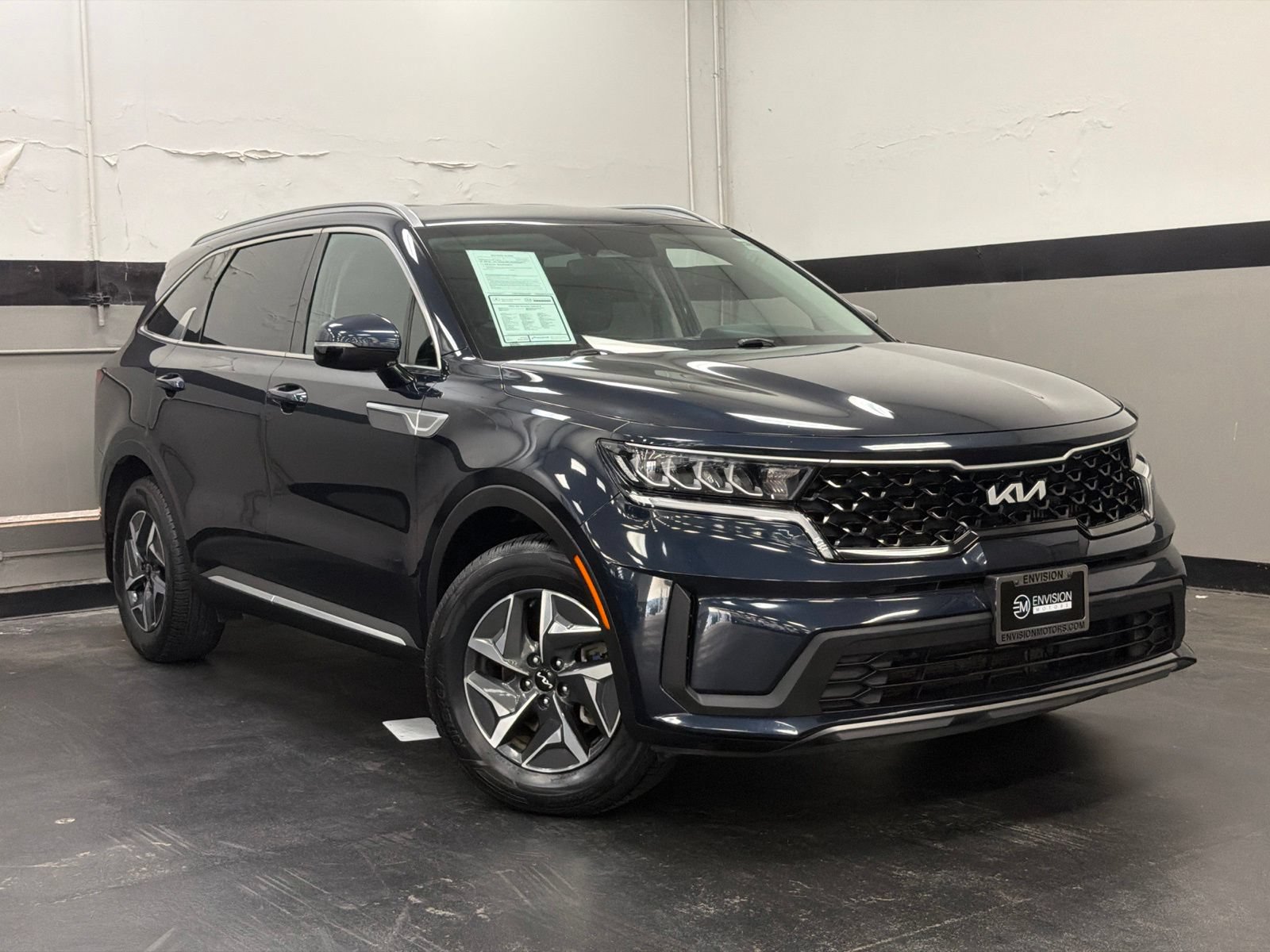 Used 2022 Kia Sorento S FWD image 2