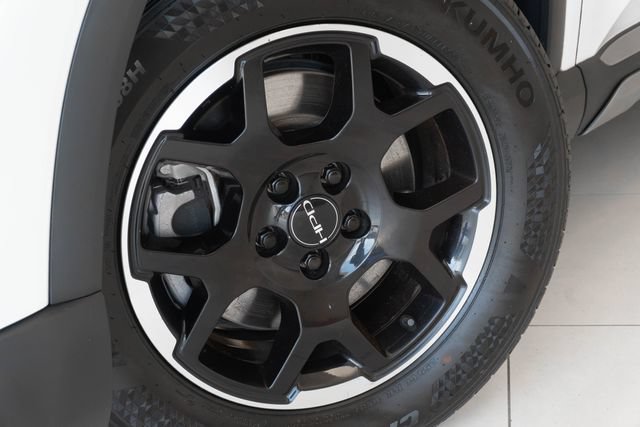 Used 2025 Honda Pilot EX-L image 2