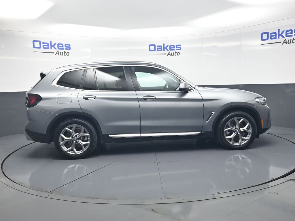 Used 2024 BMW X3 xDrive30i AWD/4WD image 9