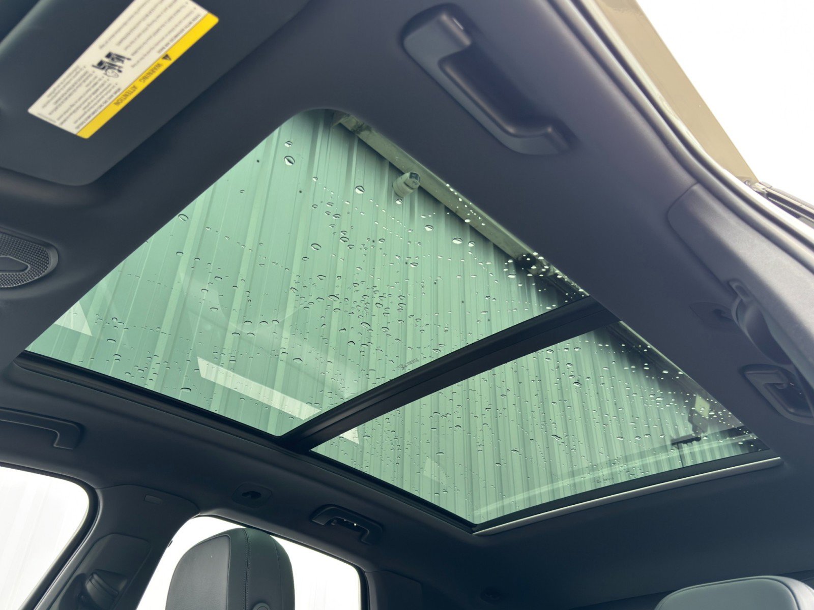 Used 2024 Porsche Cayenne w/ Premium Package image 12