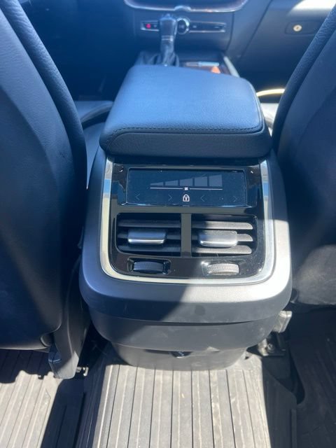 Used 2020 Volvo XC60 T5 Inscription AWD/4WD image 26