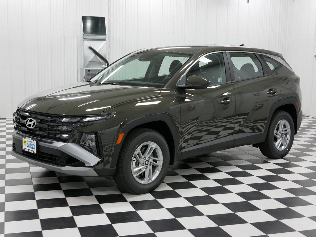 Certified 2025 Hyundai Tucson SE AWD/4WD image 6