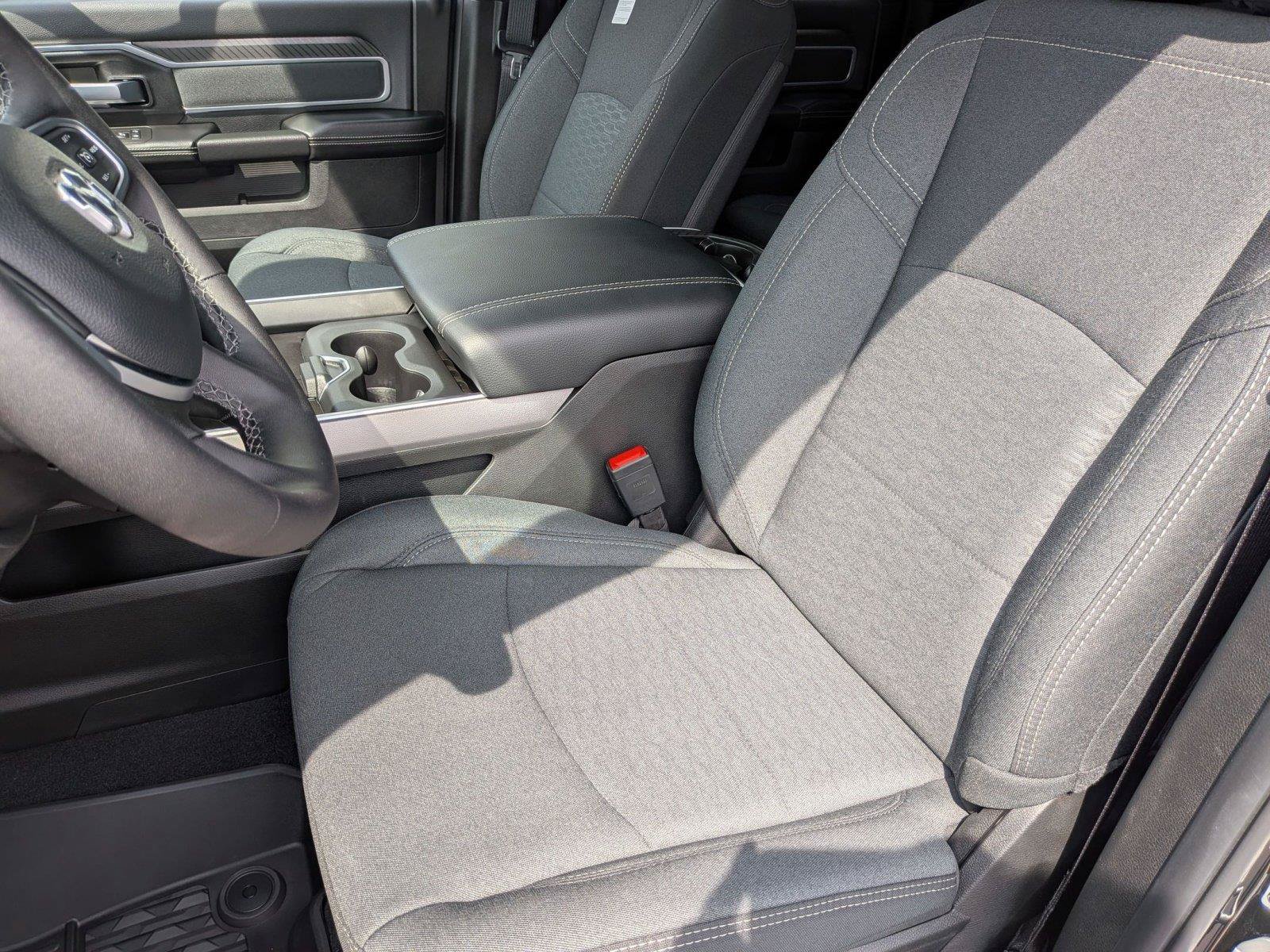 New 2026 RAM 2500 Big Horn AWD/4WD image 28