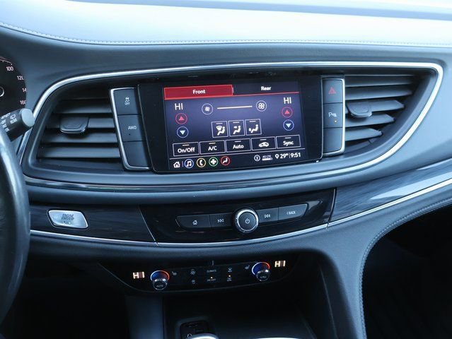 Used 2021 Buick Enclave Essence image 26