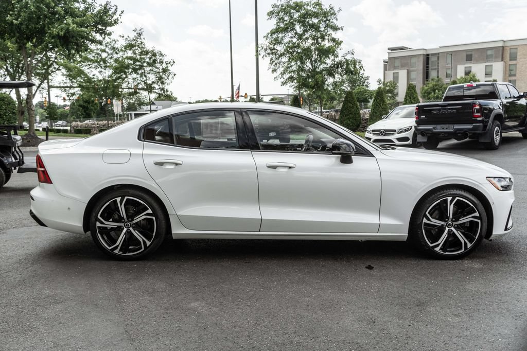 Used 2023 Volvo S60 B5 Plus w/ Climate Package AWD/4WD image 3