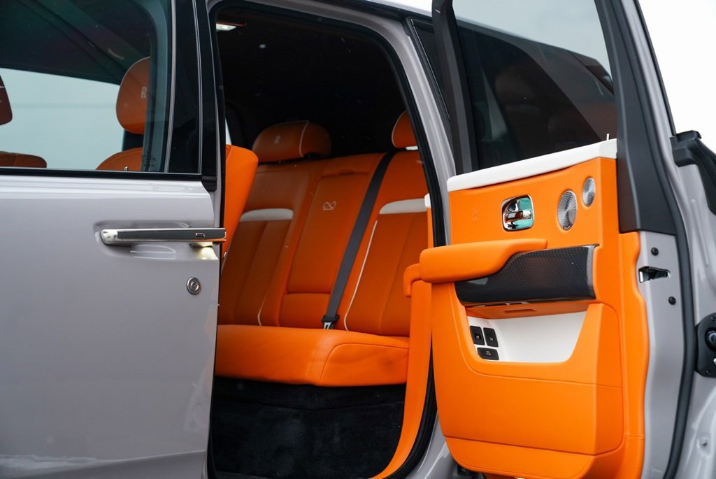 Certified 2024 Rolls-Royce Cullinan Black Badge w/ Driver's Package image 25