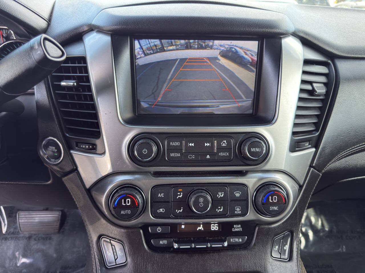 Used 2015 Chevrolet Tahoe LT RWD image 19