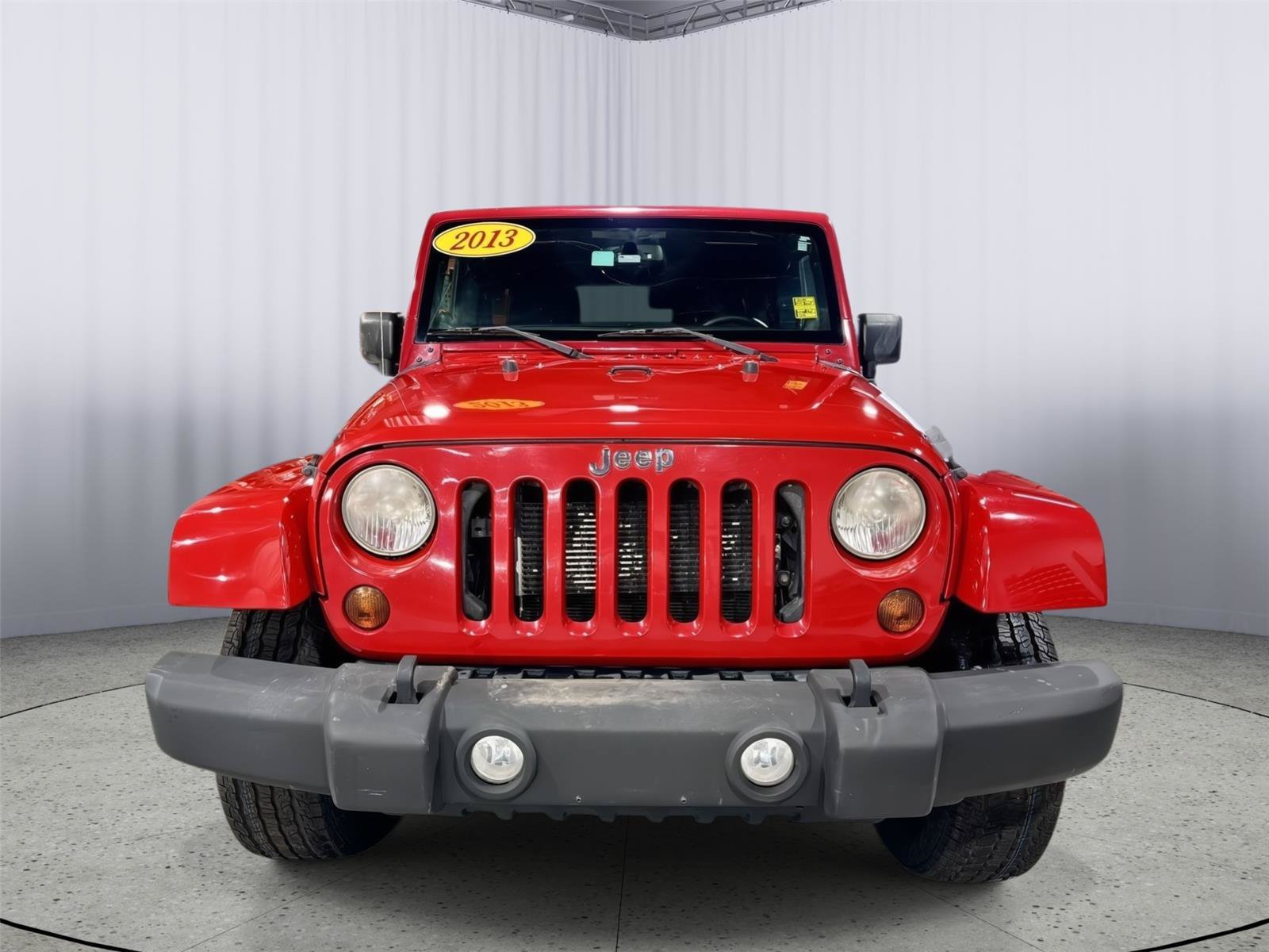 Used 2013 Jeep Wrangler Unlimited Sahara AWD/4WD image 14