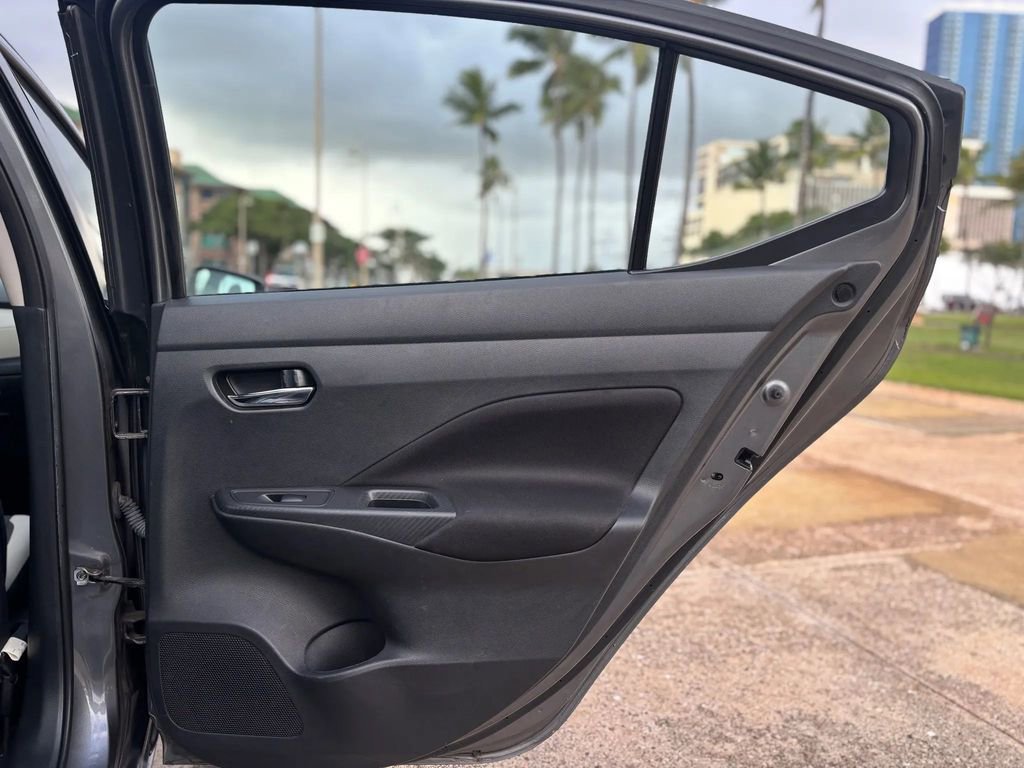 Used 2021 Nissan Versa SV image 17