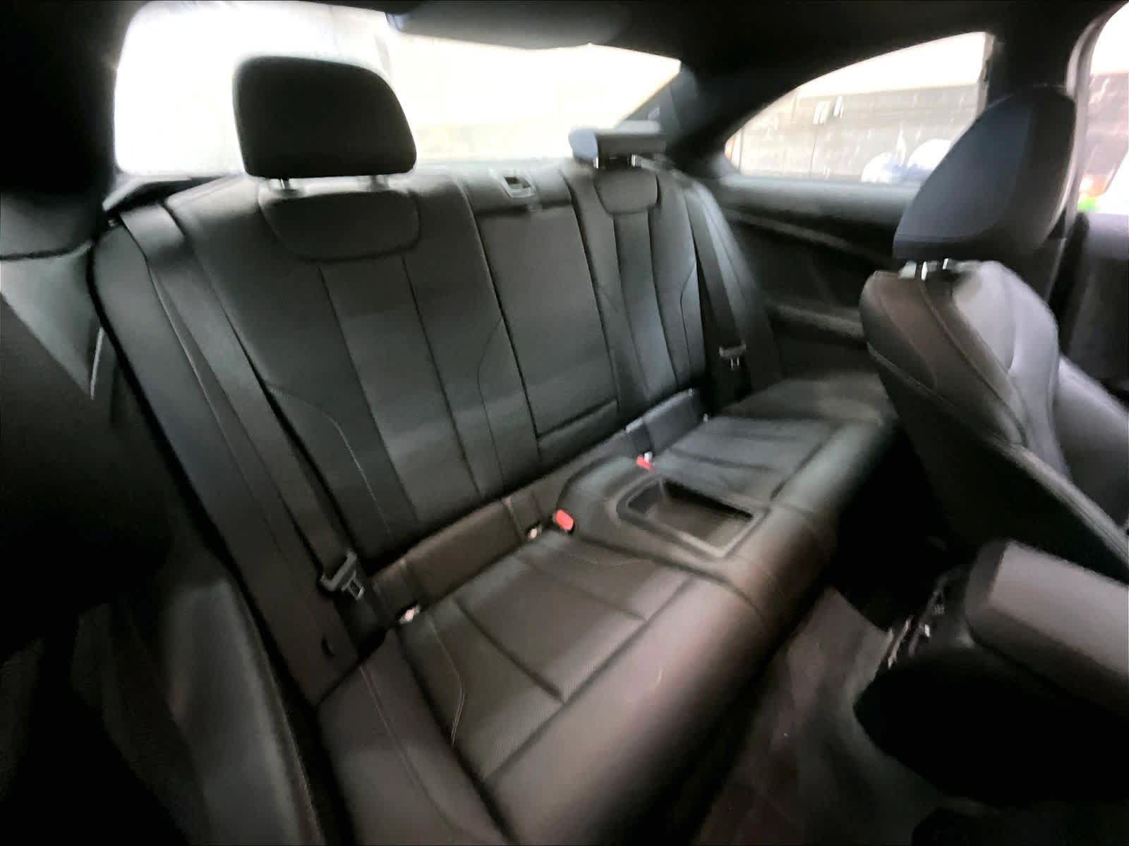 Used 2023 BMW 230i Coupe w/ Convenience Package RWD image 29