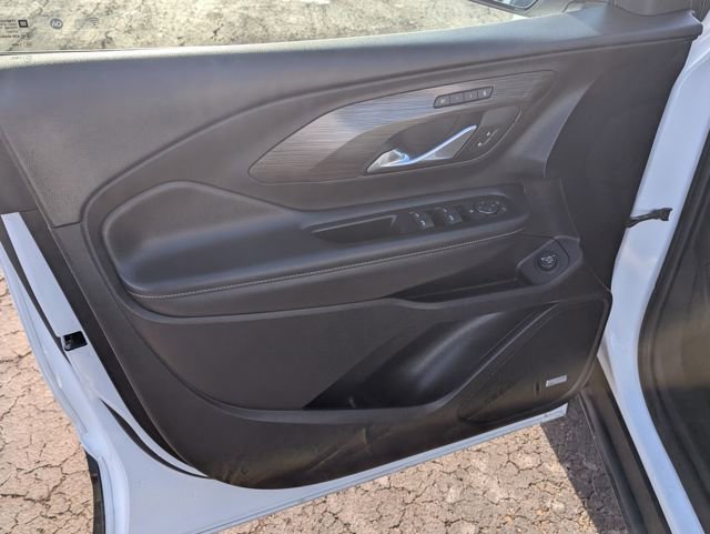 Used 2022 GMC Terrain SLT w/ Infotainment Package II image 15