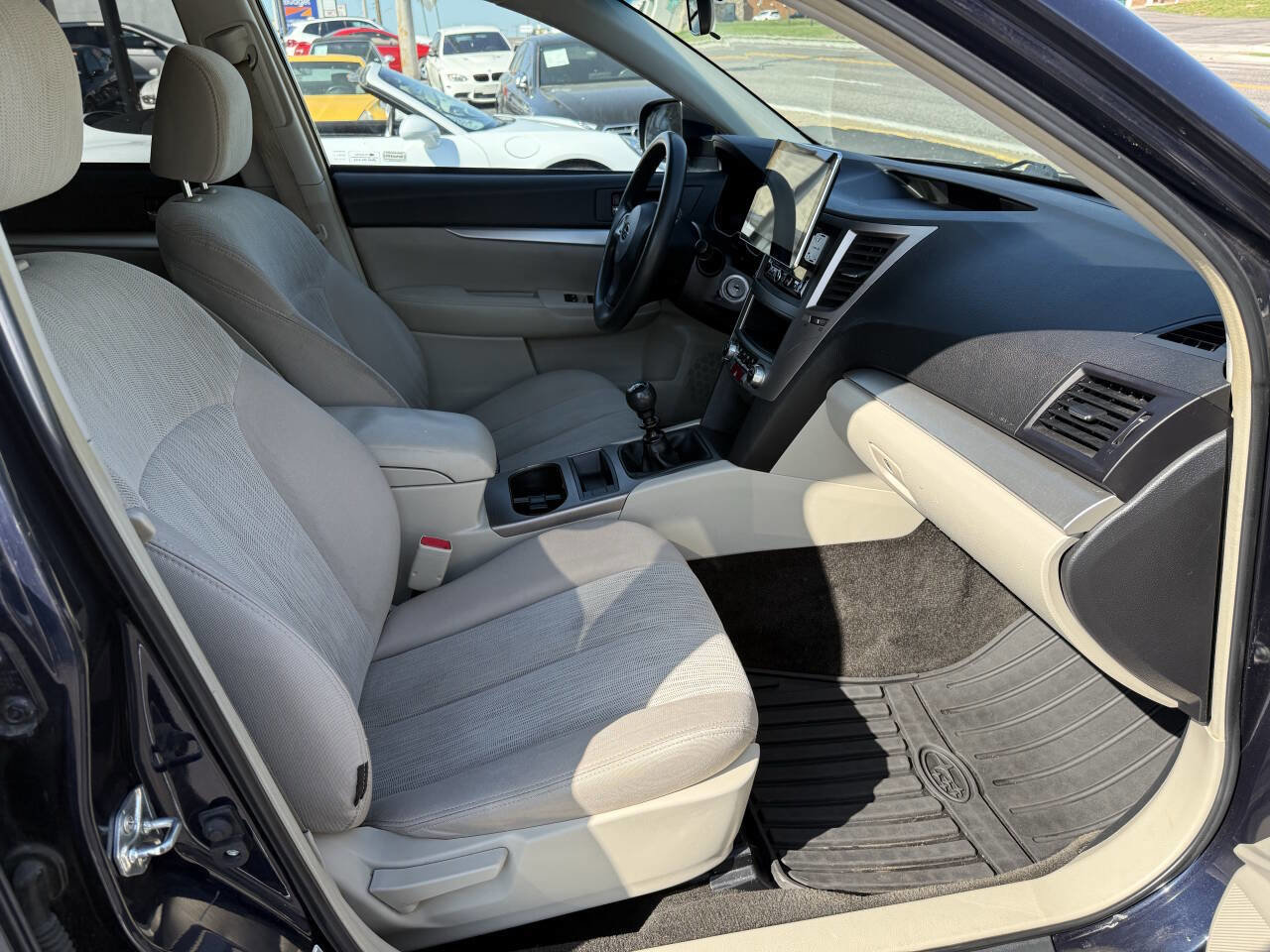 Used 2013 Subaru Outback 2.5i AWD/4WD image 10