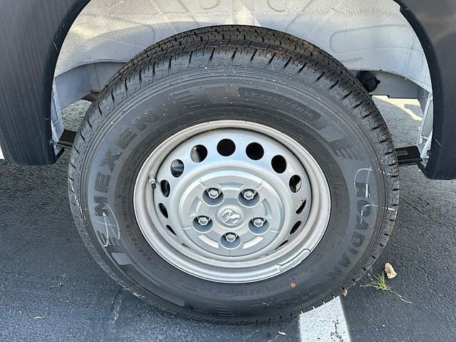 New 2024 RAM ProMaster 2500 w/ Convenience Group image 26