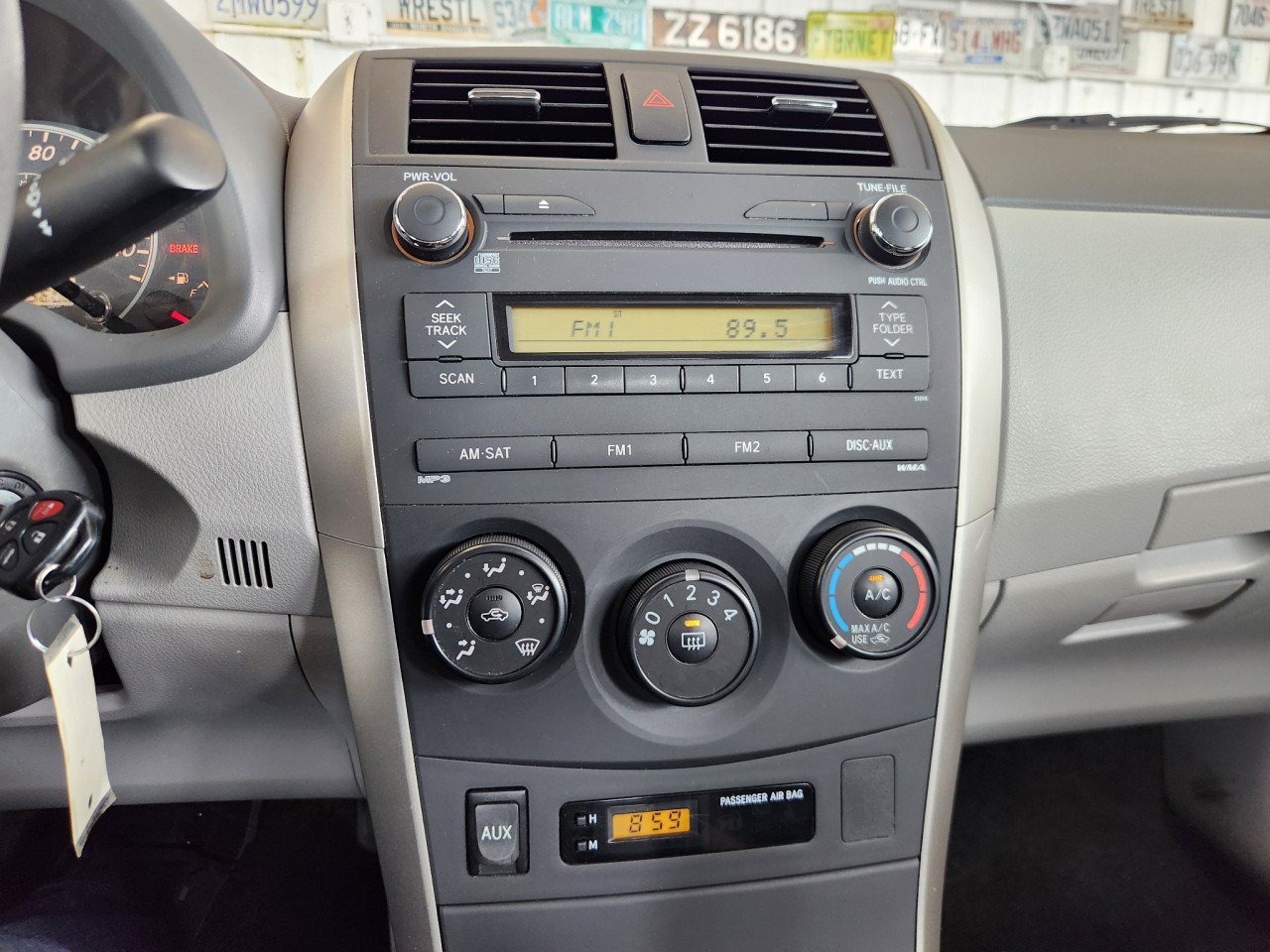 Used 2010 Toyota Corolla LE FWD image 8