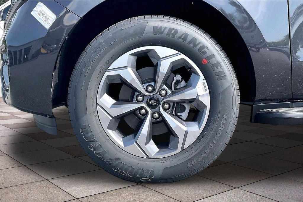 New 2027 Ford Expedition Active RWD image 11