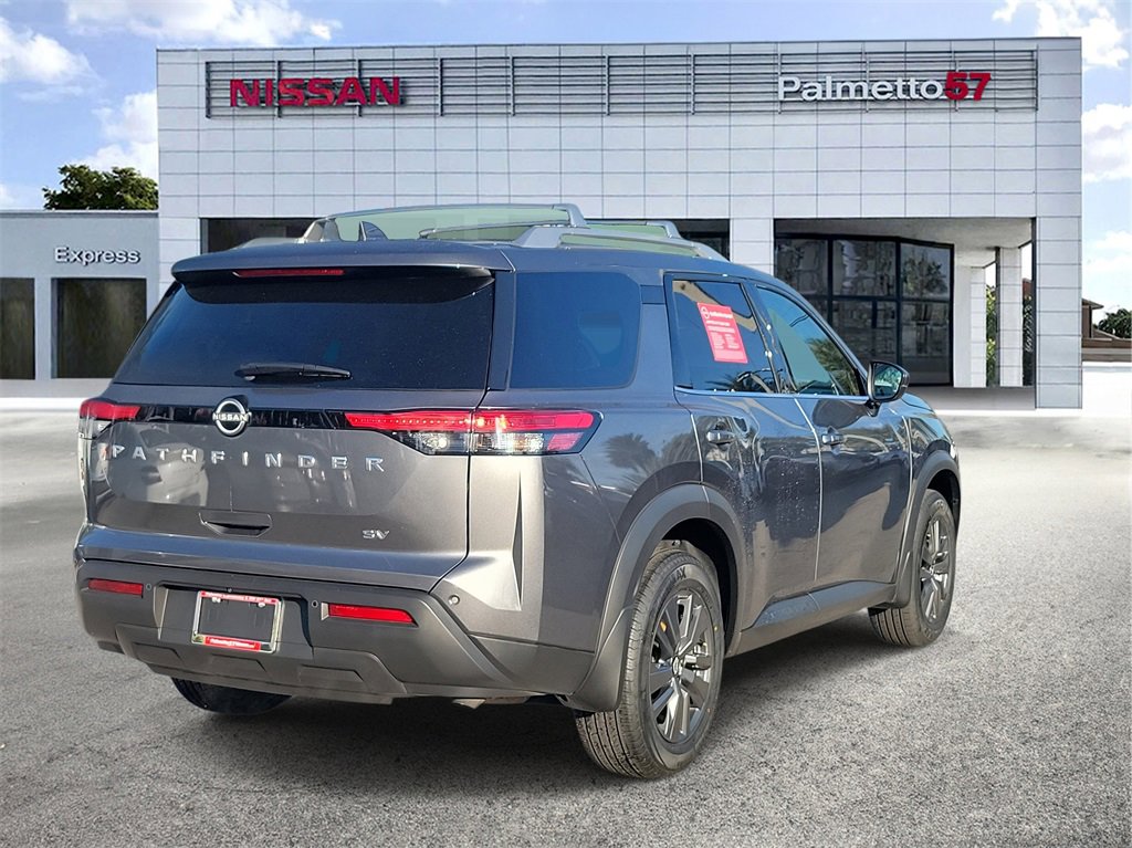 Certified 2024 Nissan Pathfinder SV image 6