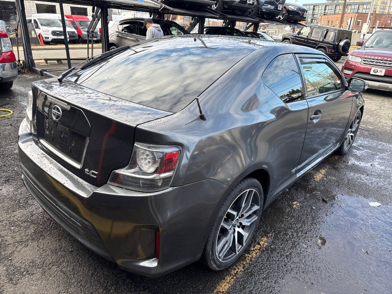 Used 2016 Scion tC image 5