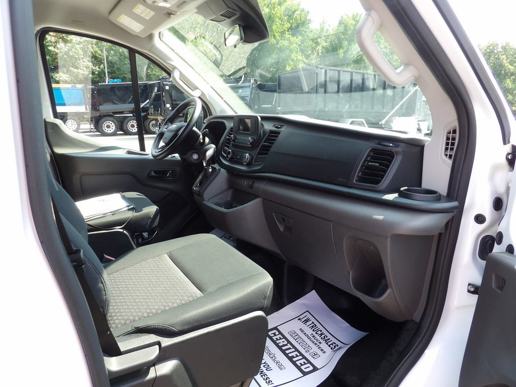 Used 2025 Ford Transit 250 Low Roof w/ Exterior Upgrade Package RWD image 31