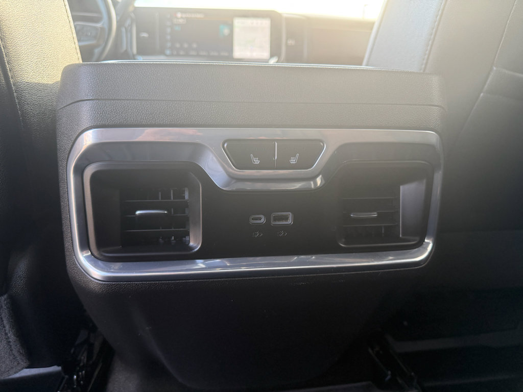 Used 2024 Chevrolet Silverado 3500 High Country w/ High Country Premium Package image 23