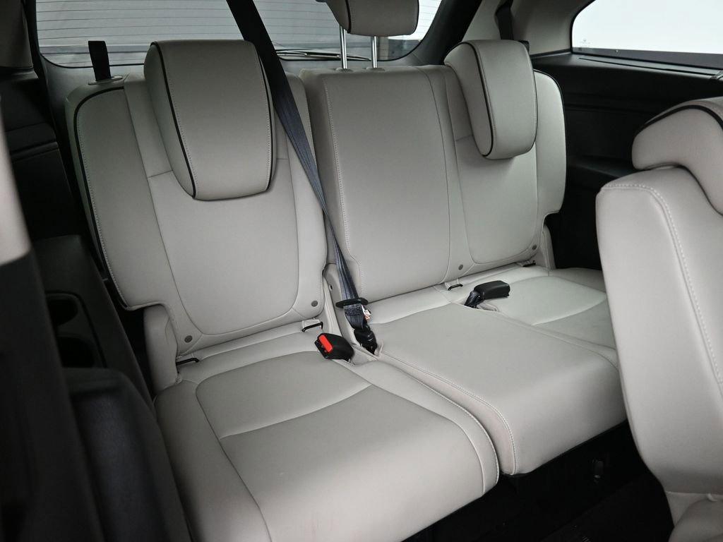 Used 2025 Honda Odyssey Touring image 27
