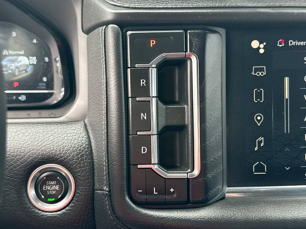 Used 2024 GMC Yukon Denali image 17