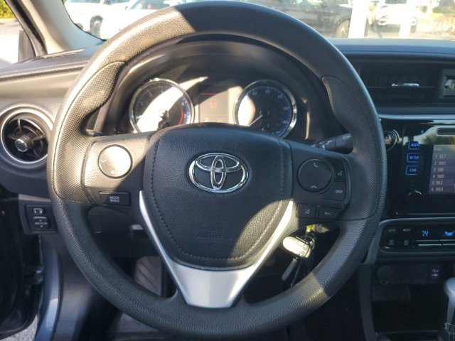 Used 2019 Toyota Corolla LE image 28