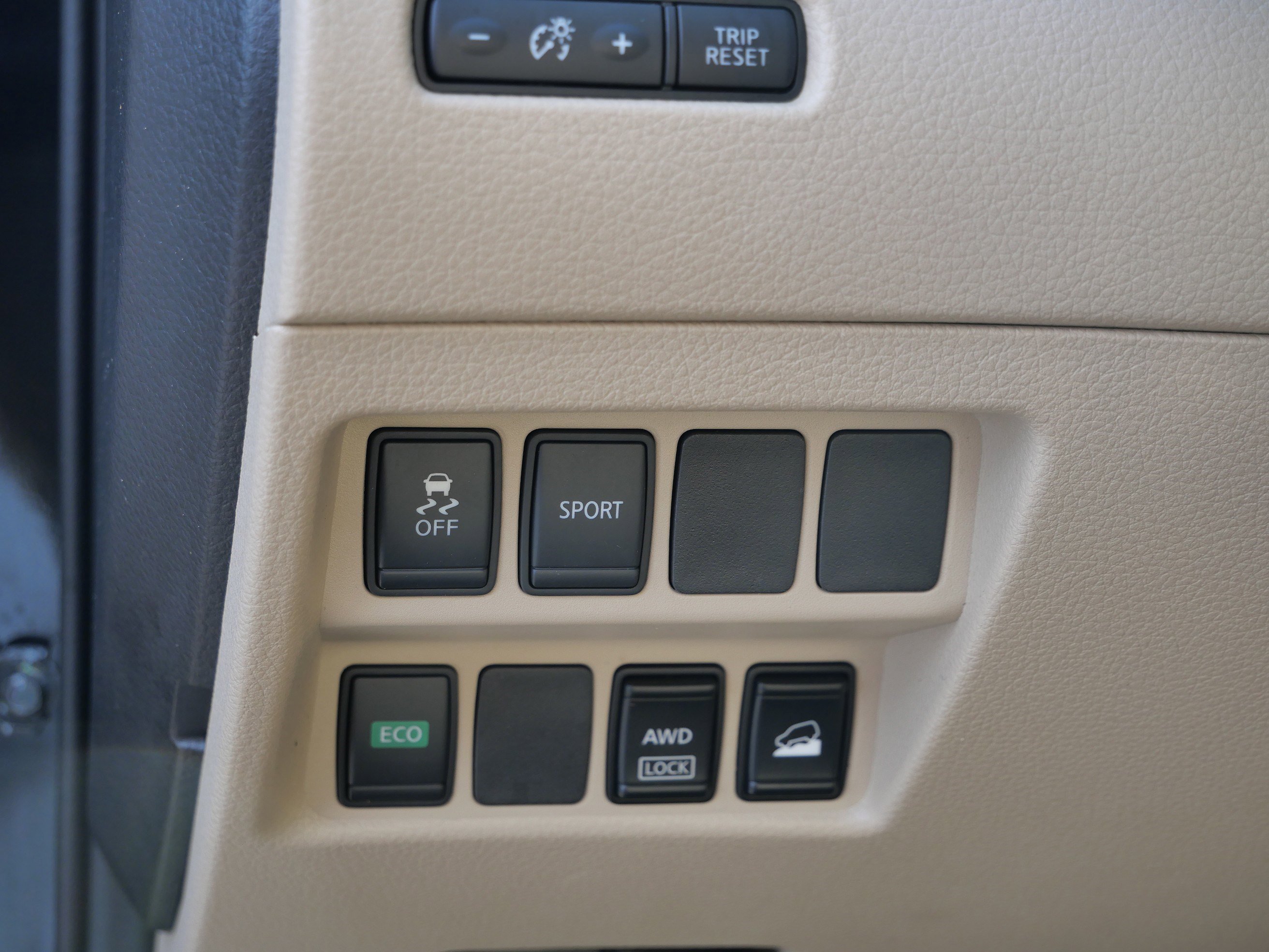 Used 2015 Nissan Rogue S image 21