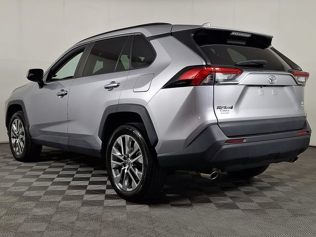 Used 2023 Toyota RAV4 XLE Premium AWD/4WD image 7
