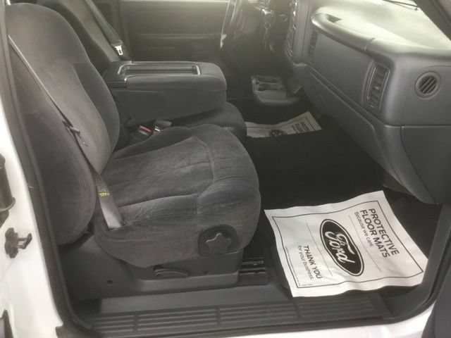 Used 2000 Chevrolet Silverado 1500 LS w/ Firm Ride Suspension Pkg AWD/4WD image 18
