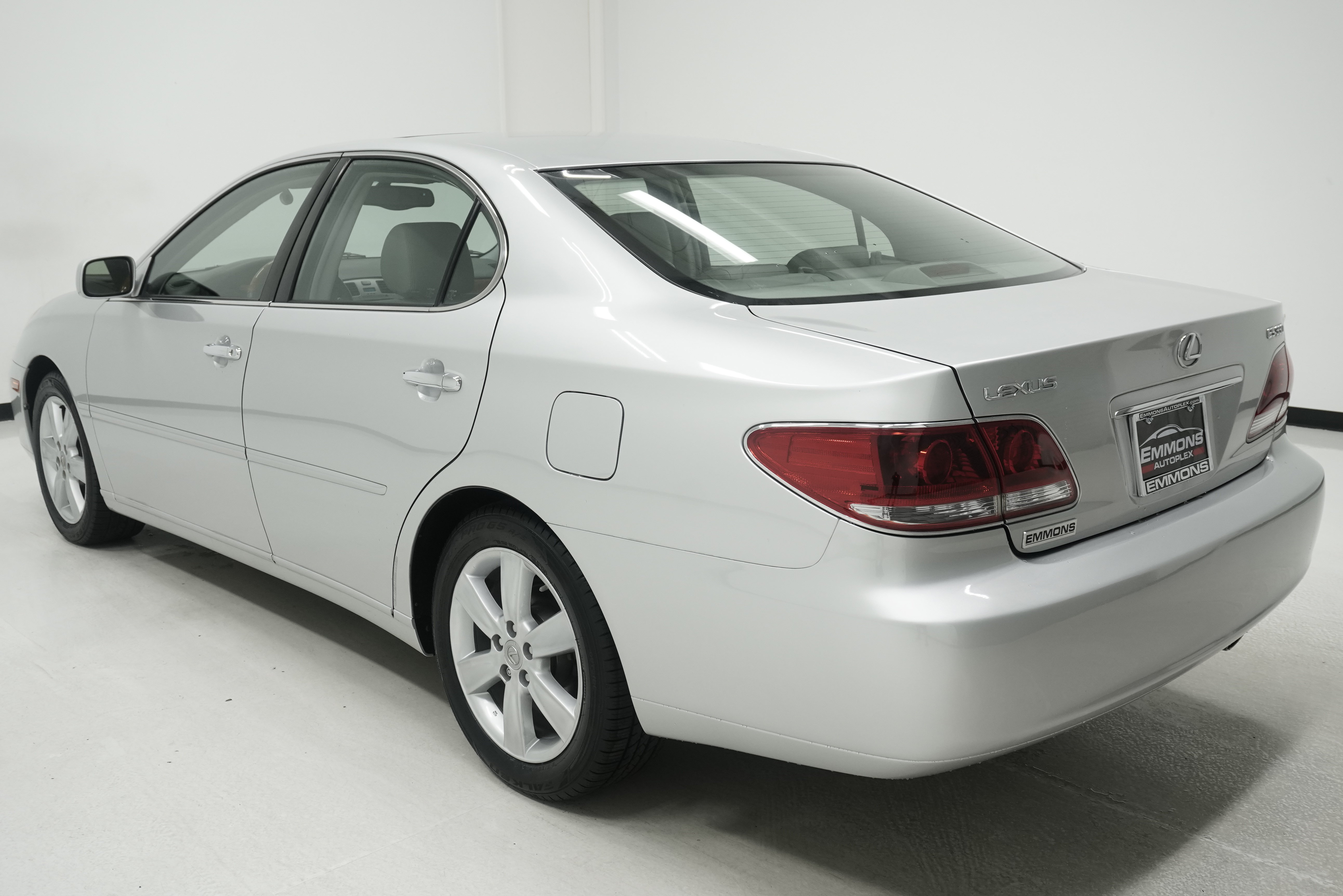 Used 2005 Lexus ES 330 w/ Preferred Accessory Pkg FWD image 6