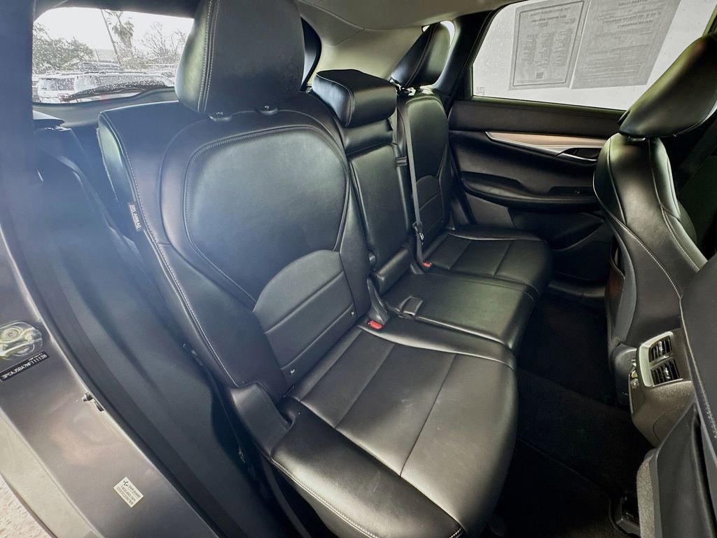Used 2021 INFINITI QX50 Luxe w/ Accent Package image 27