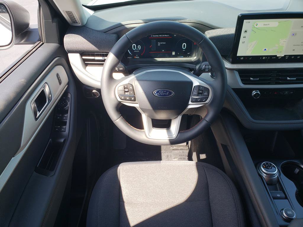 New 2026 Ford Explorer Active AWD/4WD image 9