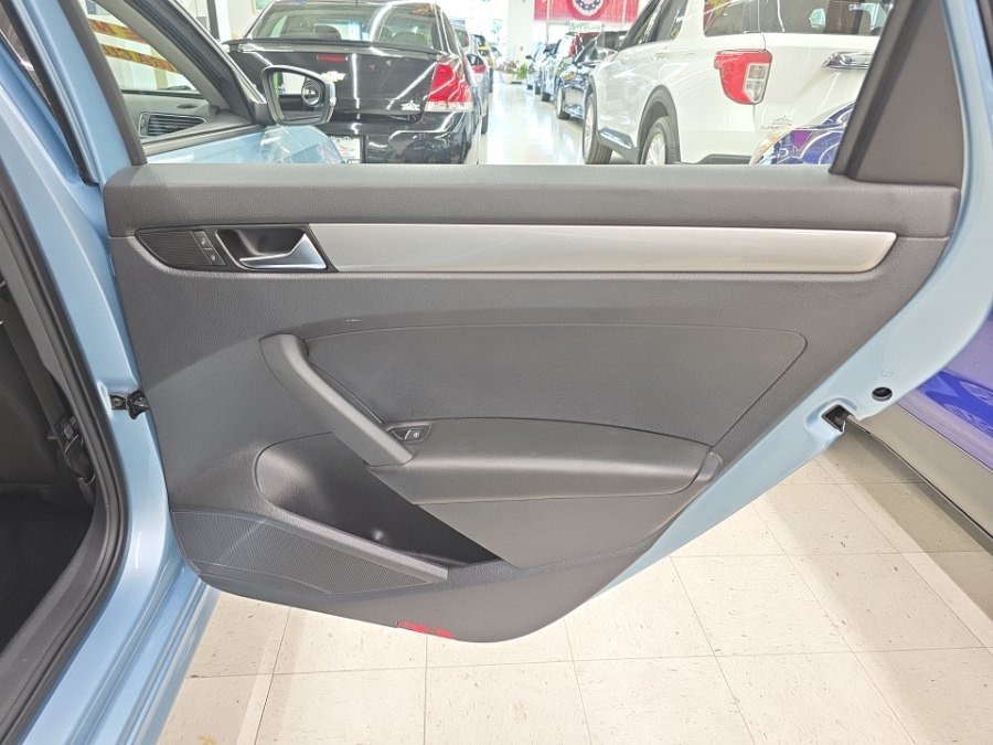 Used 2013 Volkswagen Passat 2.5 S FWD image 14