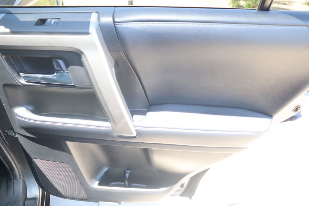 Used 2019 Toyota 4Runner SR5 Premium image 26