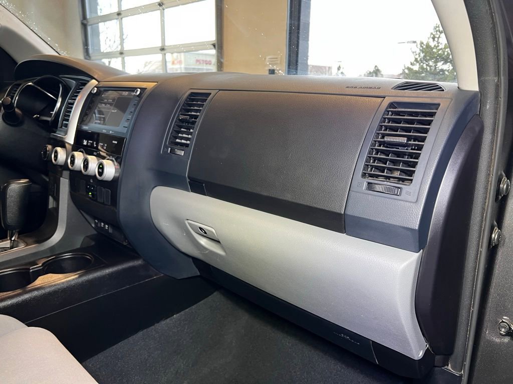 Used 2022 Toyota Sequoia SR5 image 57