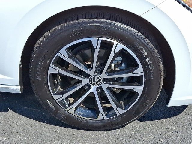 Certified 2024 Volkswagen Jetta Sport image 11