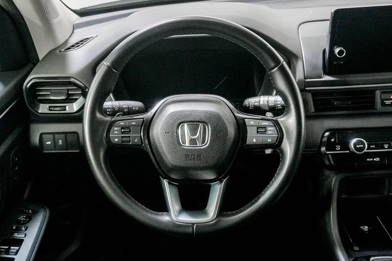 Used 2023 Honda Pilot EX-L image 18