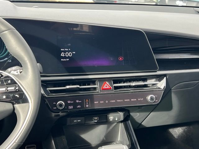 New 2025 Kia Niro SX Touring image 19