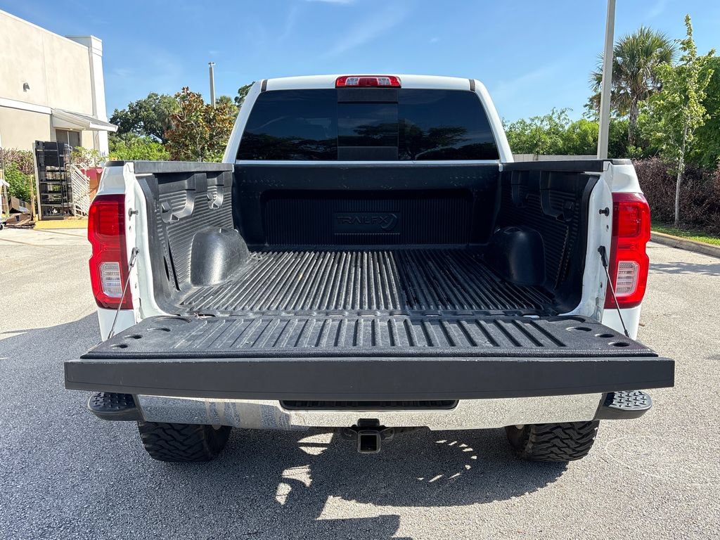 Used 2018 Chevrolet Silverado 1500 LTZ AWD/4WD image 11