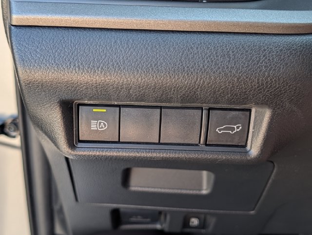 Used 2024 Toyota Grand Highlander AWD image 36