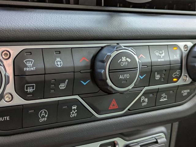 Used 2024 Jeep Gladiator Mojave w/ Safety Group AWD/4WD image 25