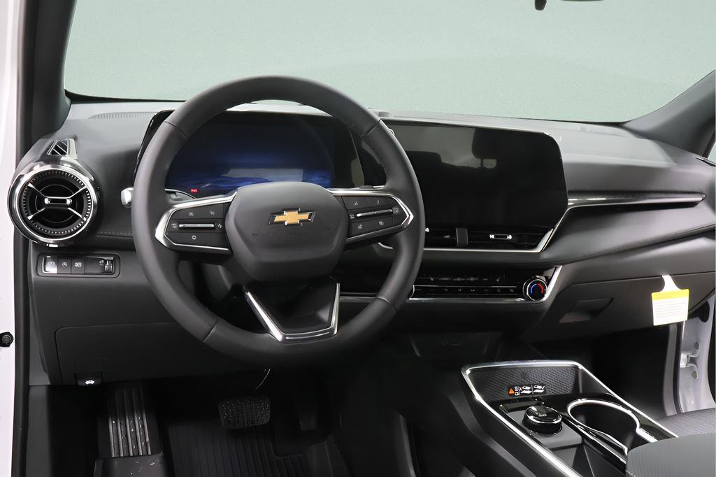 New 2026 Chevrolet Equinox LT w/ Convenience Package II FWD image 9