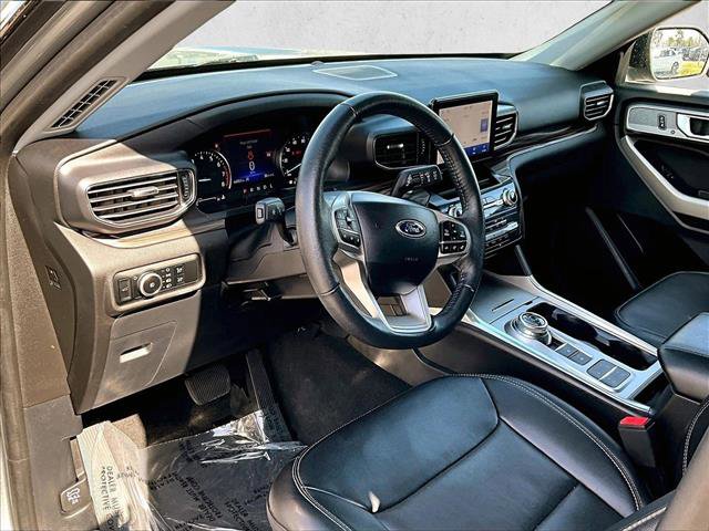 Used 2024 Ford Explorer Limited image 14