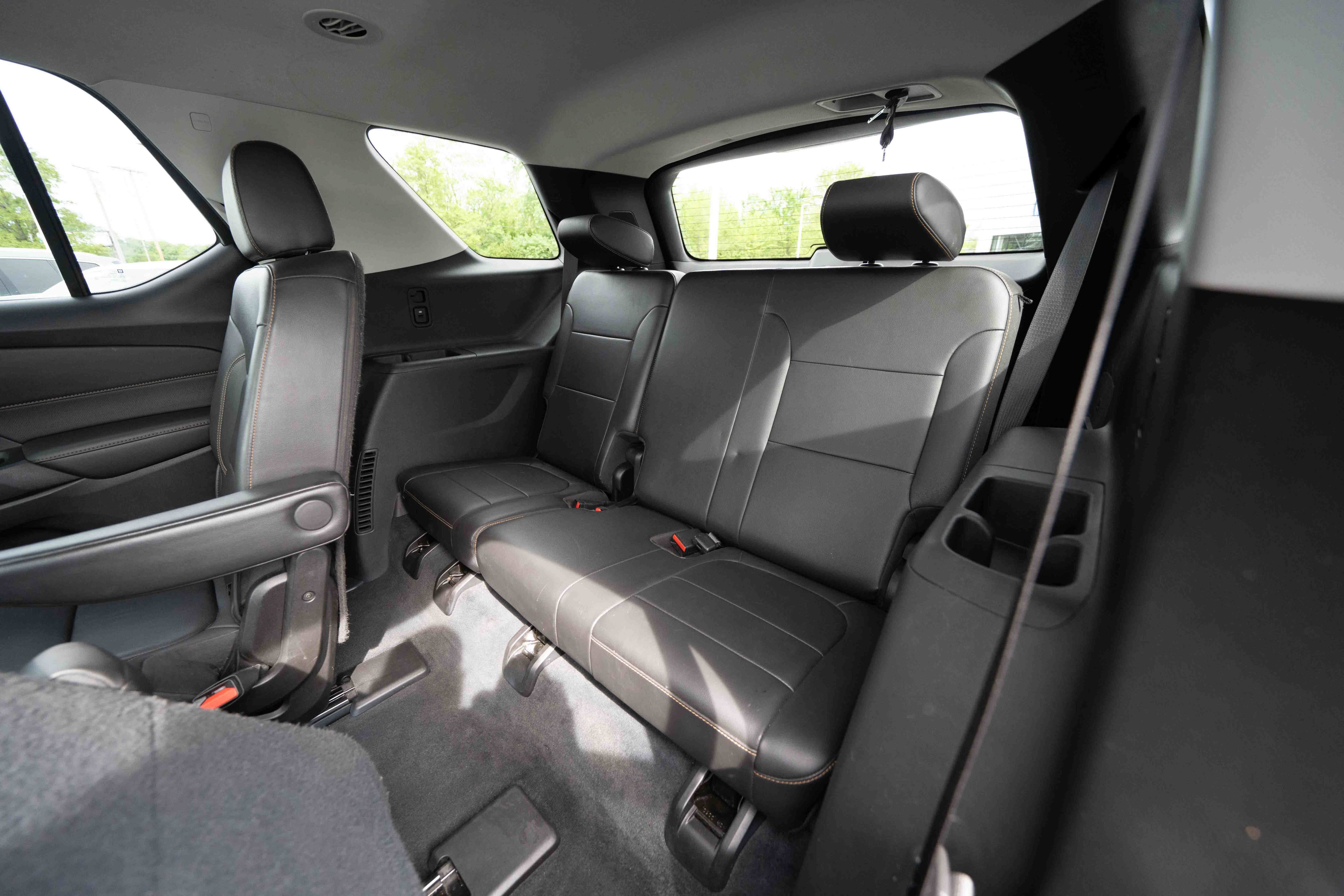 Used 2021 Chevrolet Traverse Premier w/ Redline Edition AWD/4WD image 24