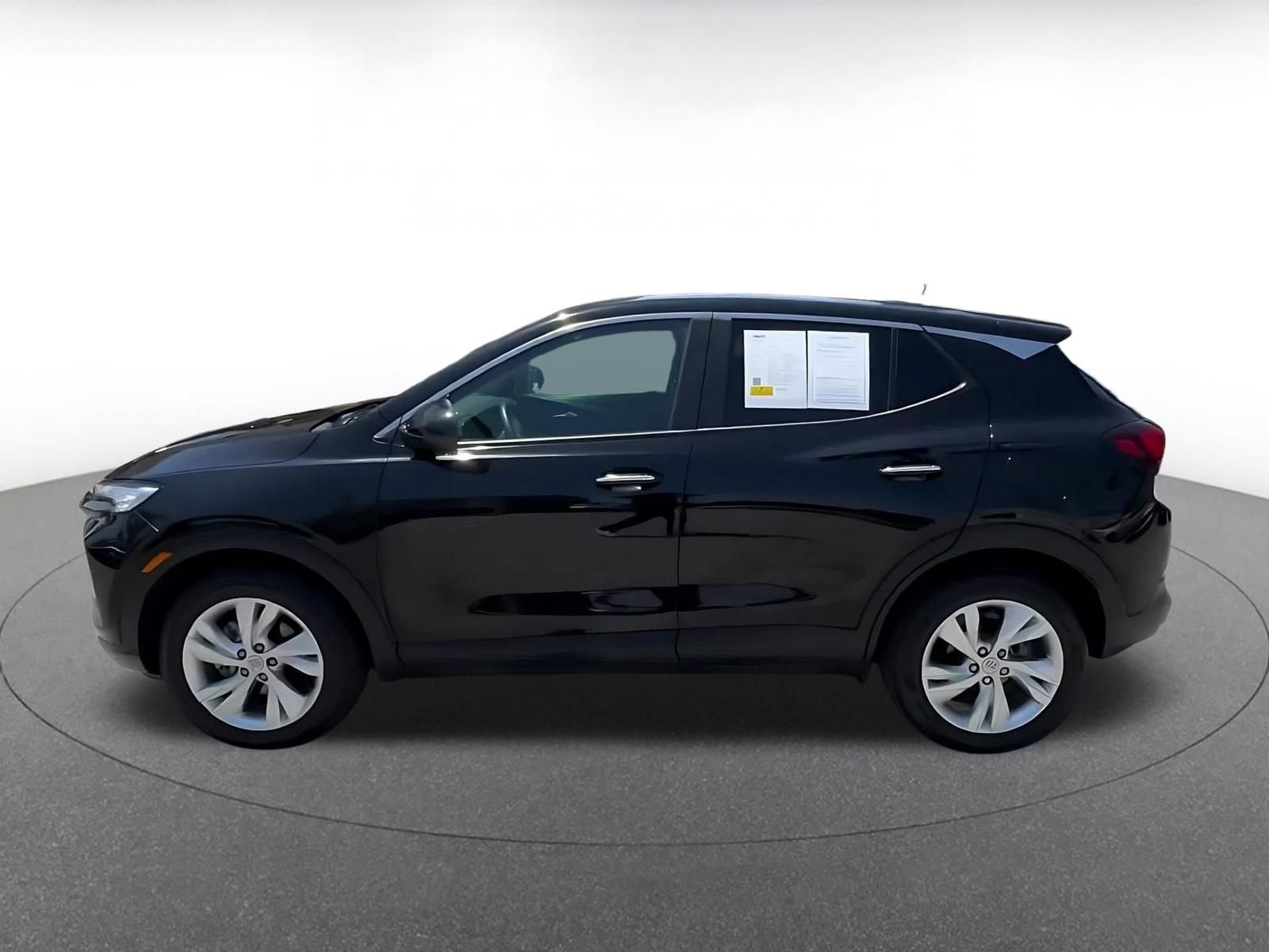 Used 2025 Buick Encore GX Preferred AWD/4WD image 8