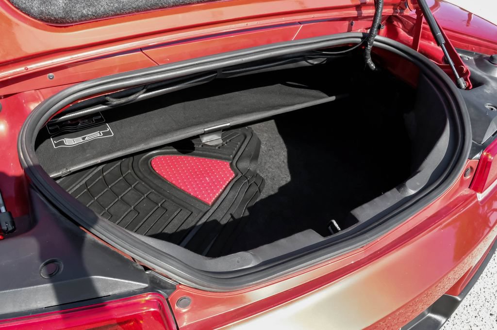Used 2015 Chevrolet Camaro LT RWD image 45